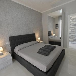 La Bella Vita,Guest House